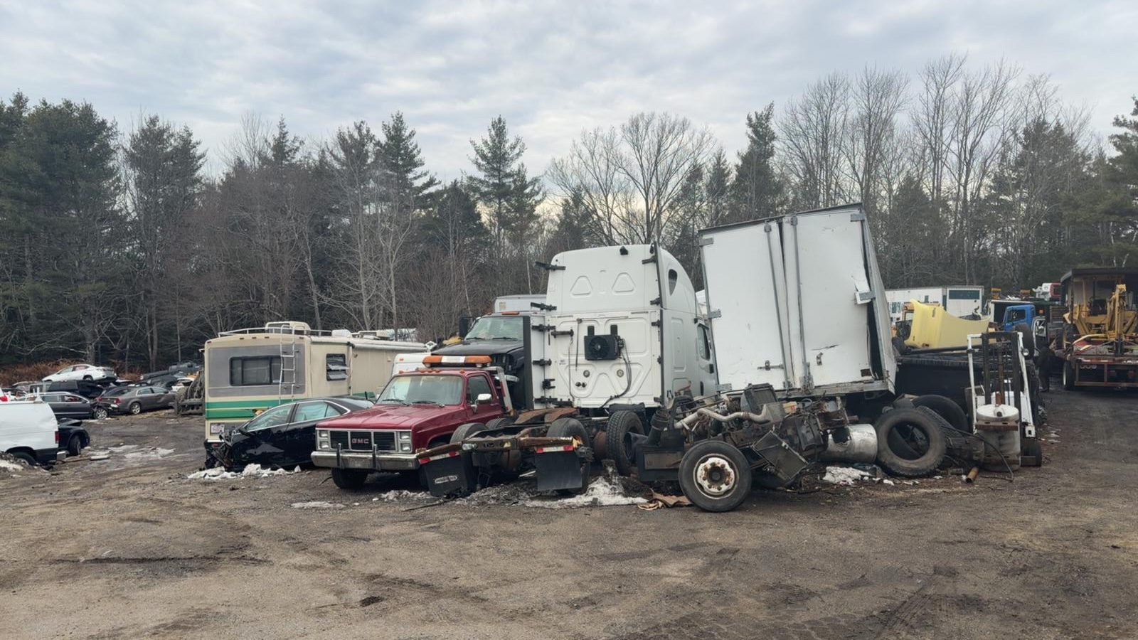 Commercial Trucks at OSAGI Enterprise